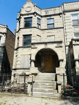 Chicago Four-Unit Grey Stone Building