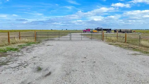 5-Acre Fenced Land in Corsicana