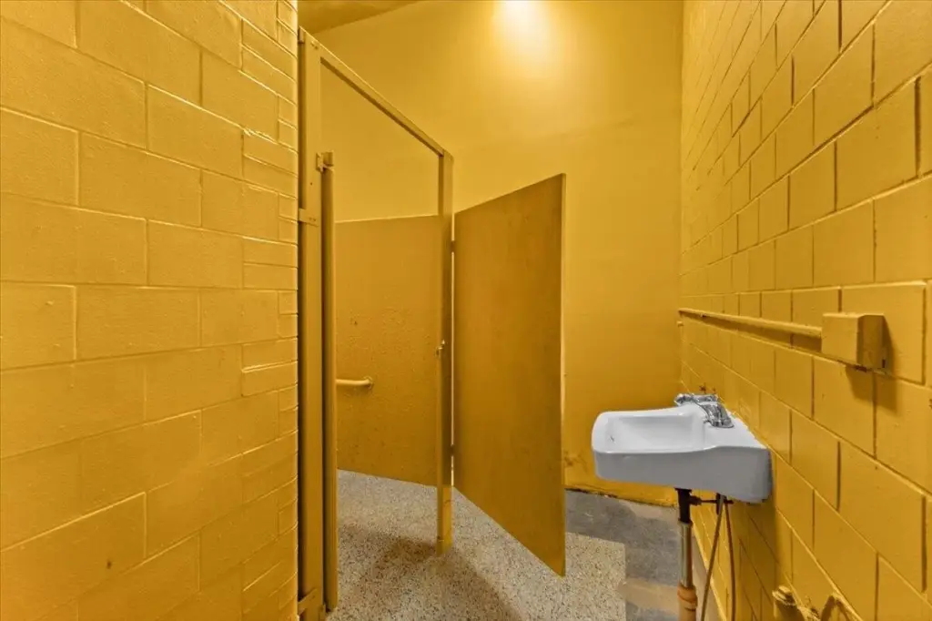 Picture 30