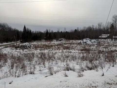 Versatile Land Parcel in Sebec