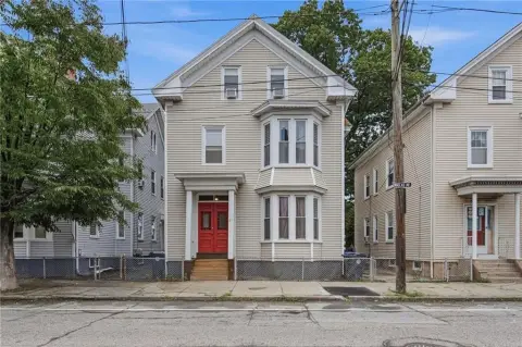 Fully Leased Three-Unit Triplex