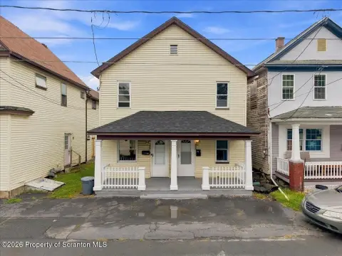 Remodeled Duplex with Separate Utilities
