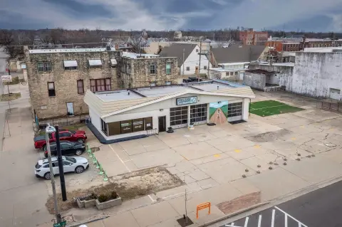 Versatile Commercial Building on Corner Lot