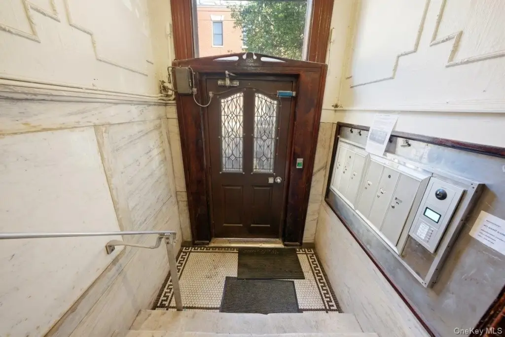 Picture 18