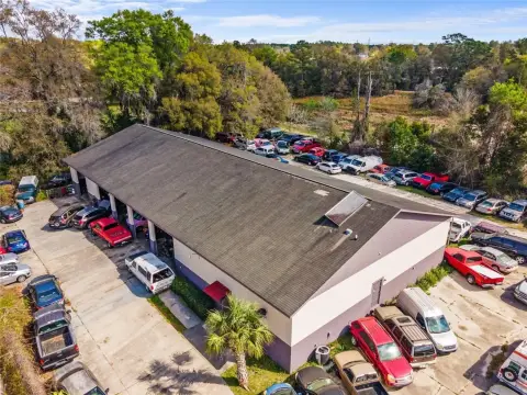 Ocala Warehouse with Multiple Bays