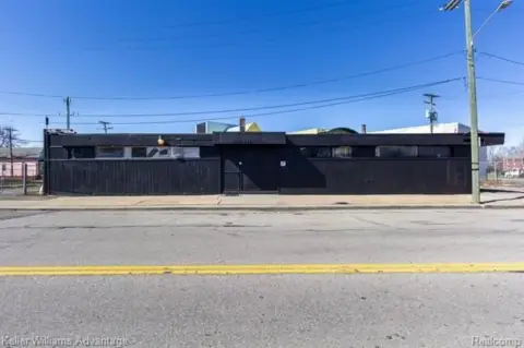 Detroit Mixed-Use Building For Sale