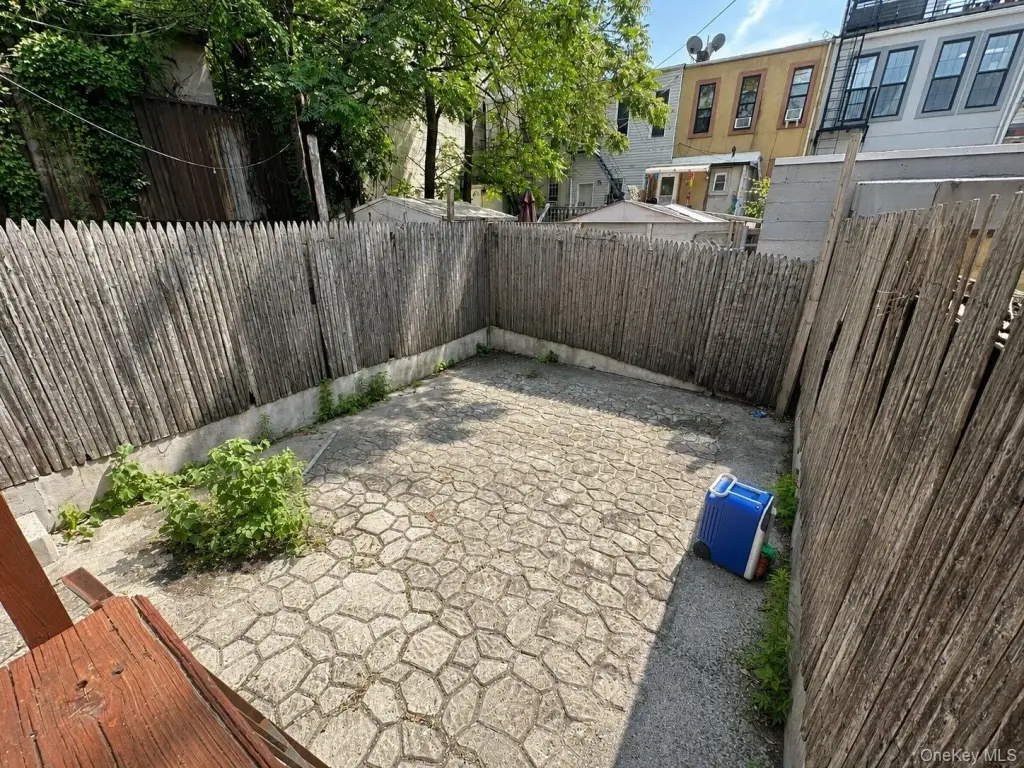 Picture 18