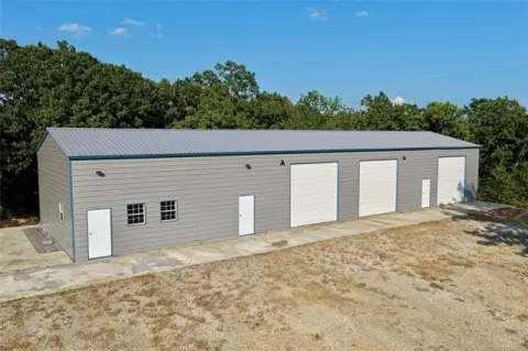 Eufaula, OK - 48 Acre Barndominium