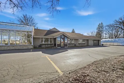 Versatile Commercial Investment Opportunity