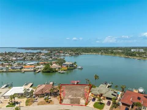 Waterfront Lot in Causeway Isles