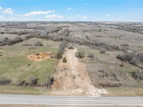 Residential Land in Lorena, Texas