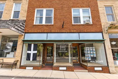 Mixed-Use Building with Apartment