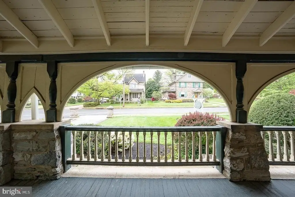 Picture 4