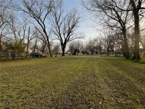 Groesbeck, TX Prime Corner Lot
