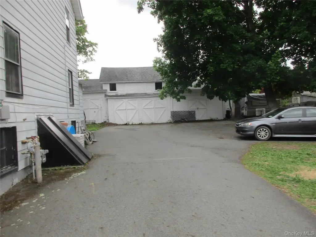 Picture 4
