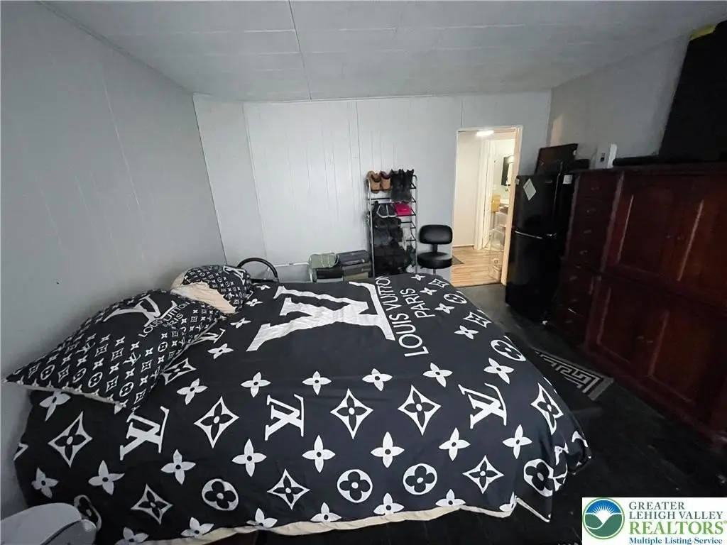 Picture 16