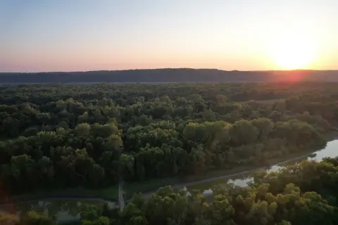 Hunter's Dream in Wolf Lake