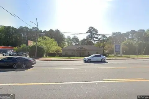 Versatile Commercial Building in Atlanta