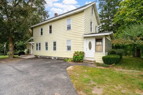 Duplex with Separate Utilities