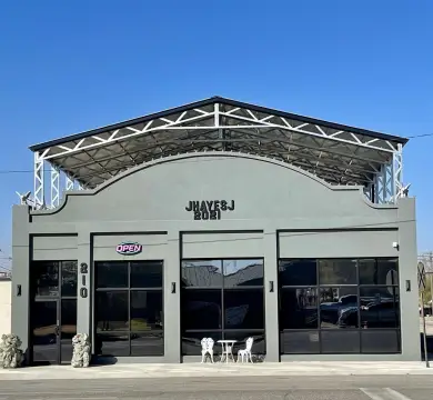 Updated Commercial Space: The Rooftop