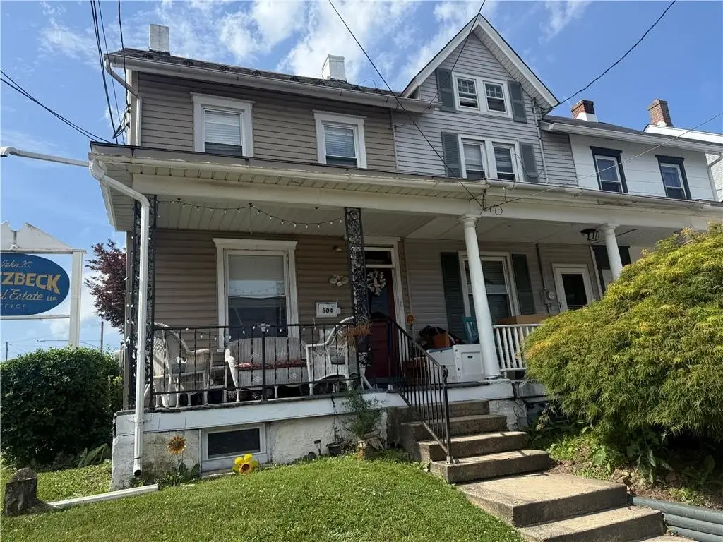 302-304 Fairview St, Coopersburg, PA 18036