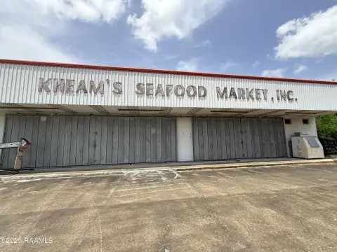 Retail and Warehouse Opportunity