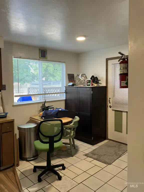 Picture 5