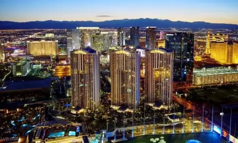 Las Vegas Strip Facing Studio