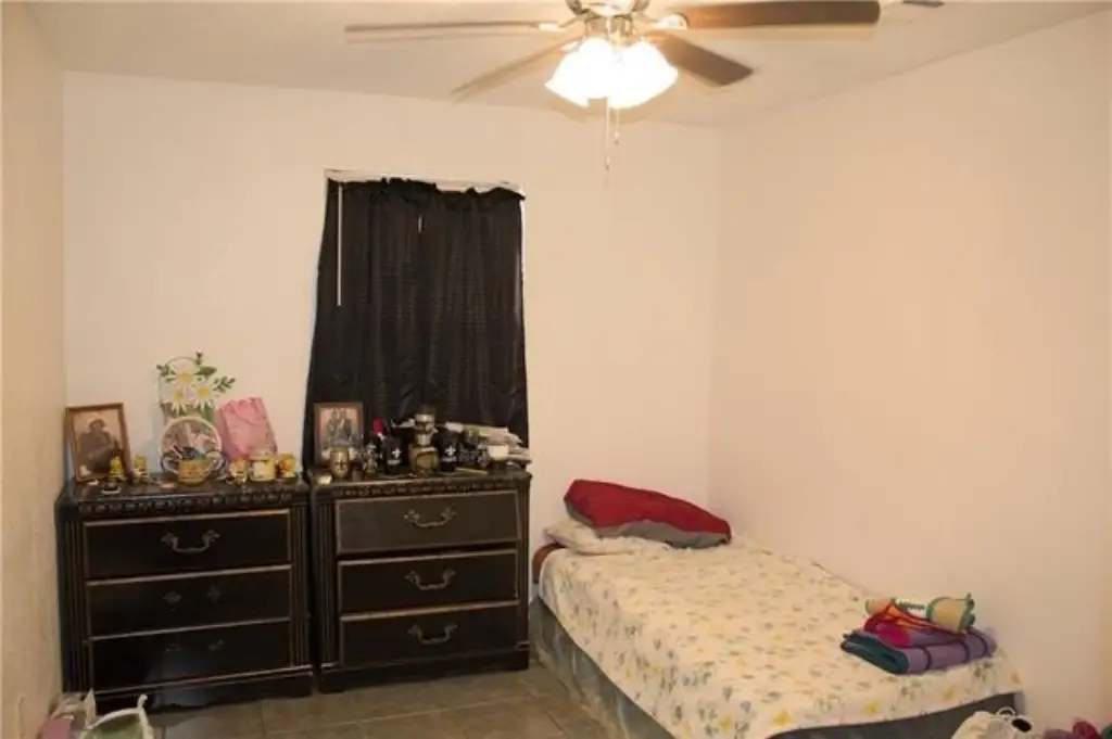 Picture 8