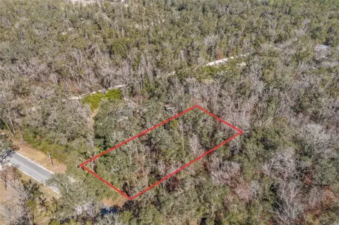 Vacant Lot in Riverfront Community