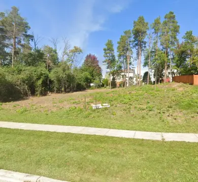 Wooded Lot in Established Neighborhood