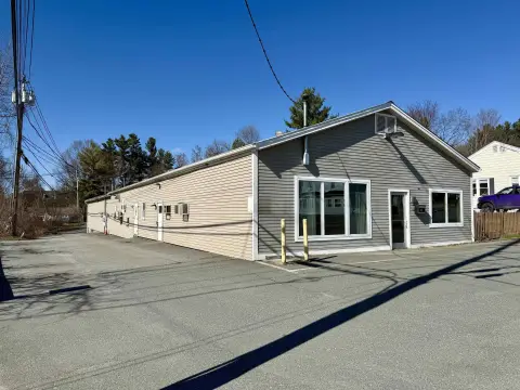 Flex Commercial Building with Shop