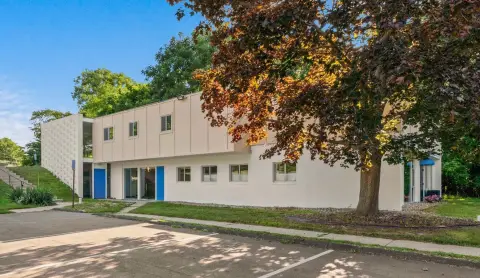 Multi-Suite Office Building