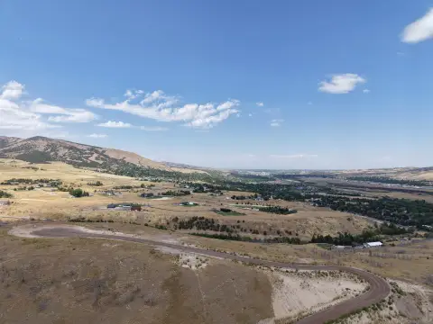 Pocatello Land with Mountain Views