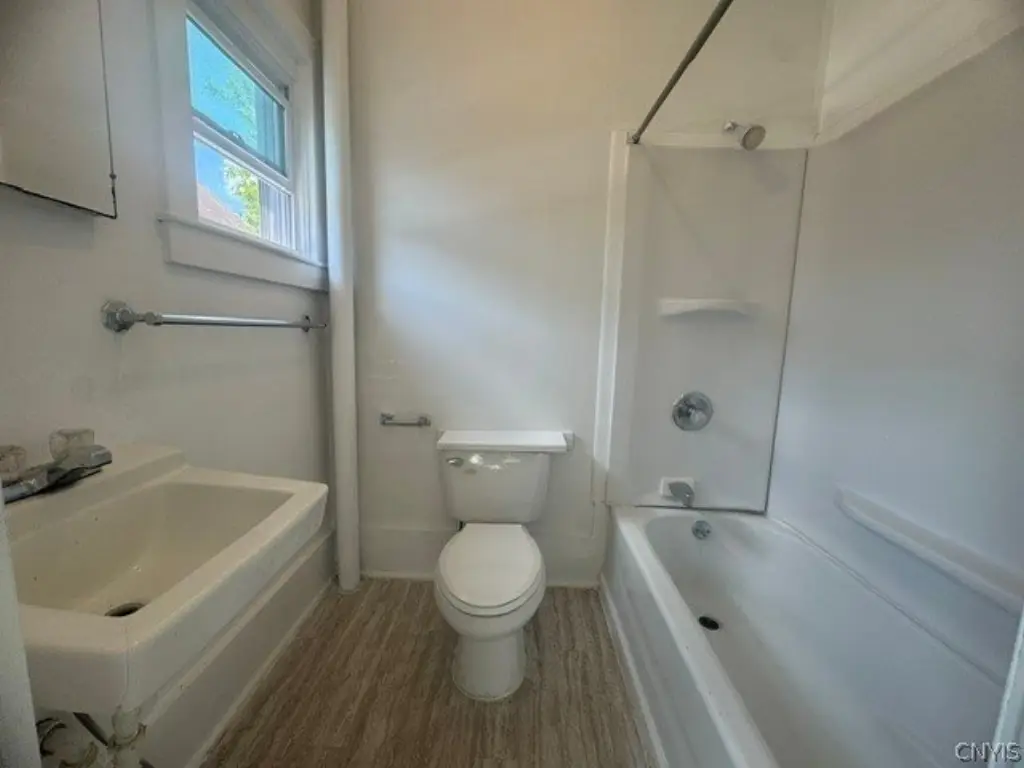 Picture 9