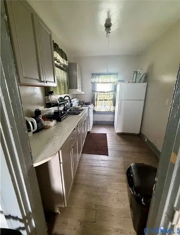 Picture 12