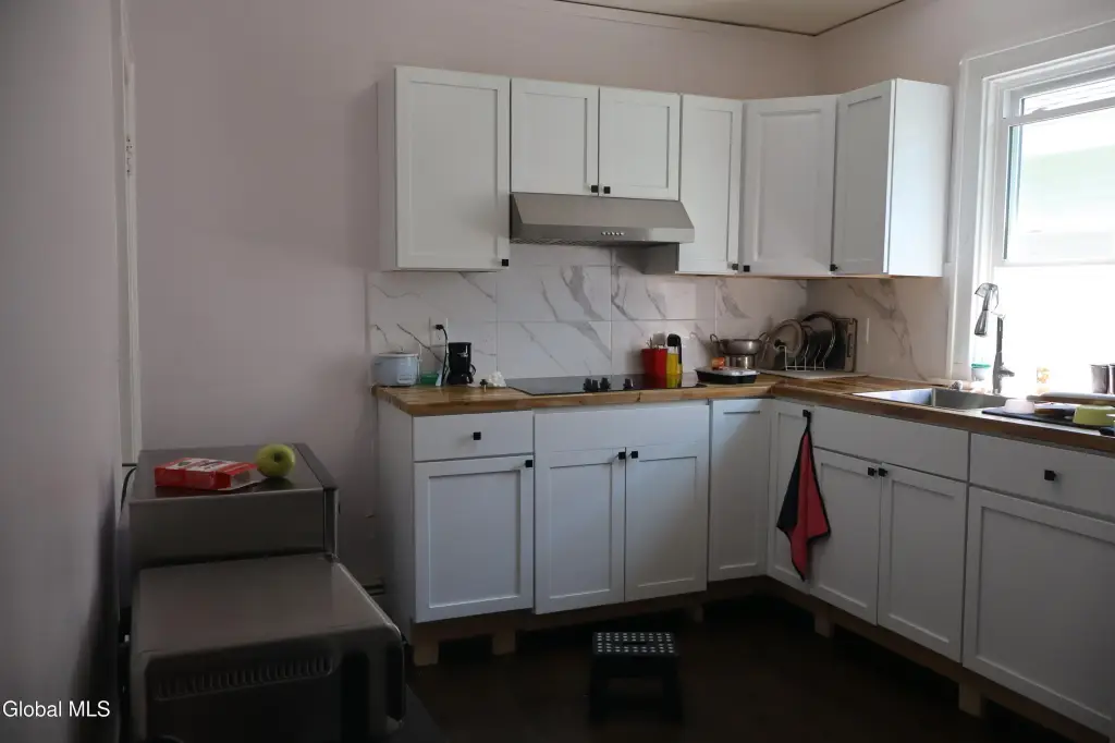 Picture 16