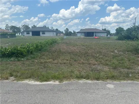 Lehigh Acres Oversized Vacant Land