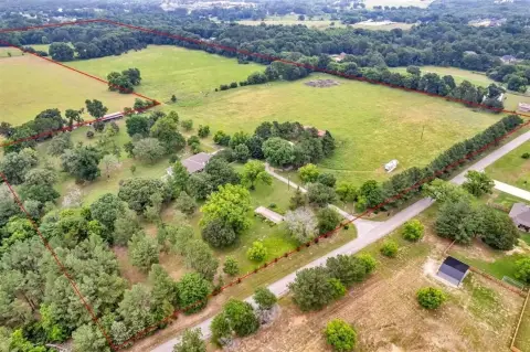 Spacious Ranch Property Near Lindale