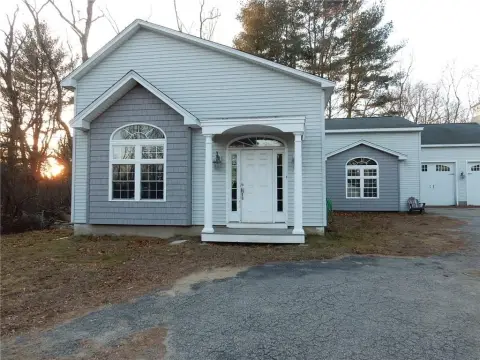 Flex Space with Parking