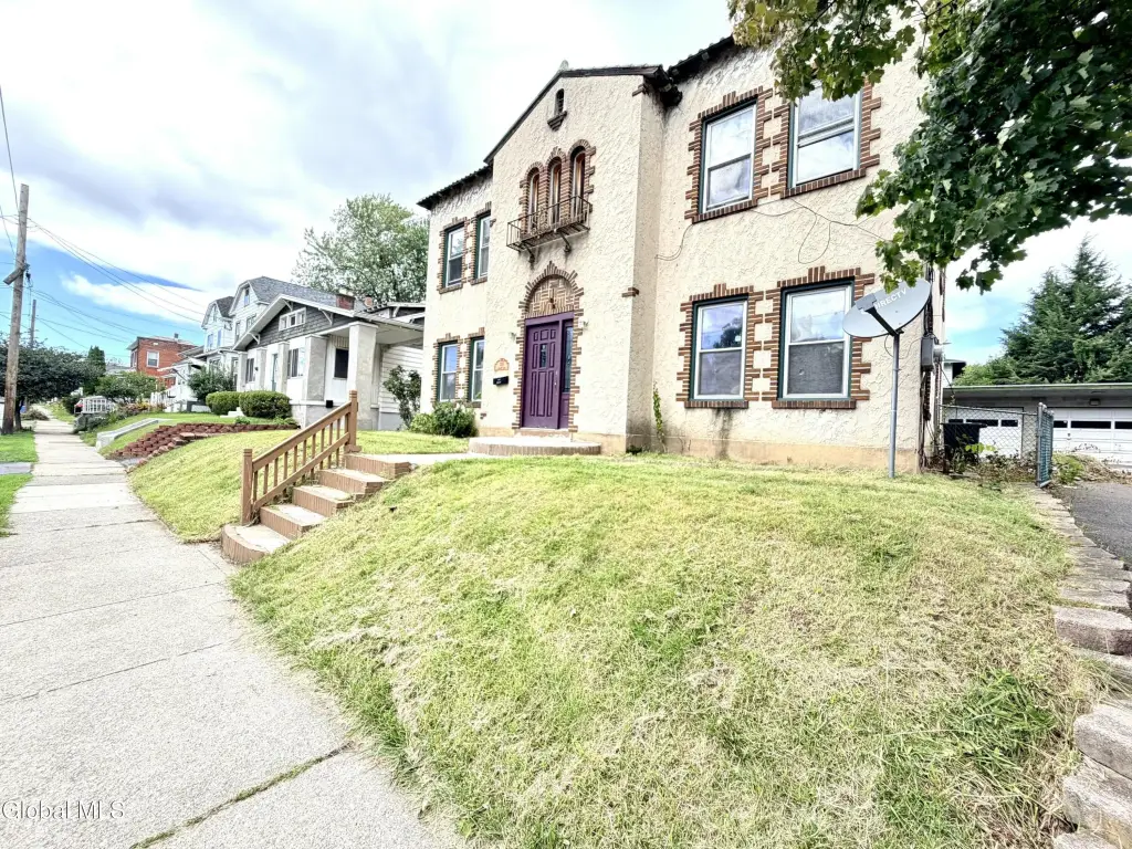 Picture 19