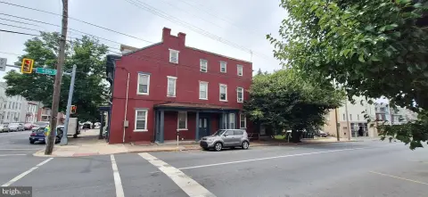 9-Unit Brick Apartment Building