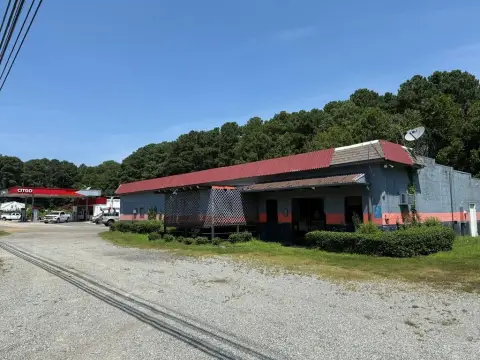 Lancaster Commercial Building on Route 3