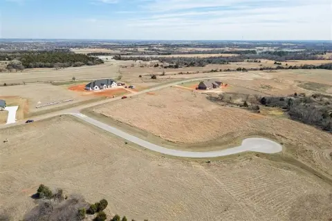 Residential Land in Goldsby, OK