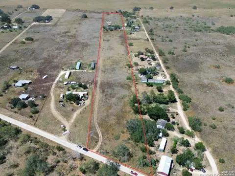 9.6 Acres in Poteet, TX
