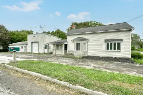 Mixed-Use Property with Vehicle Workshop