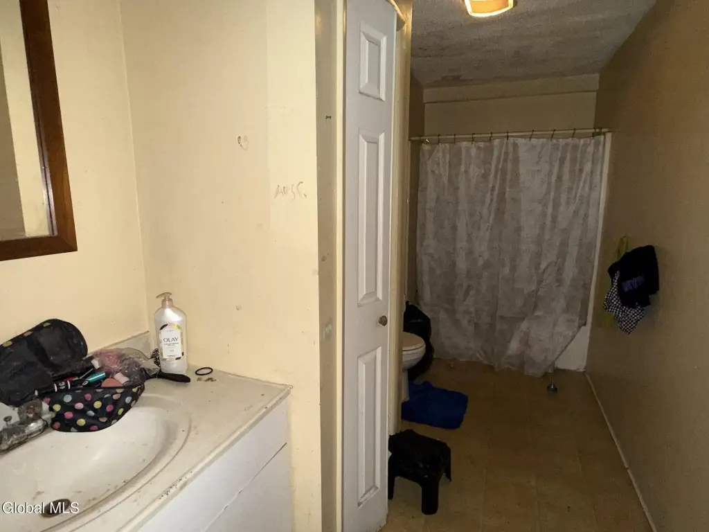Picture 19