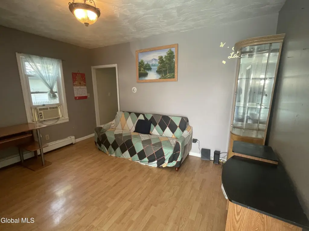 Picture 25