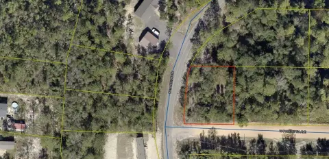 DeFuniak Springs Wooded Corner Lot