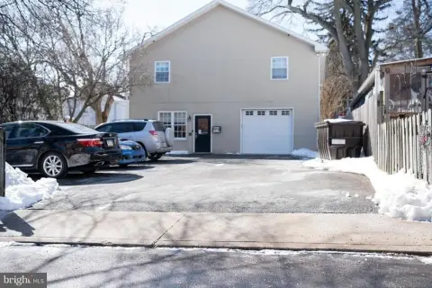 Versatile Warehouse/Office Space Available